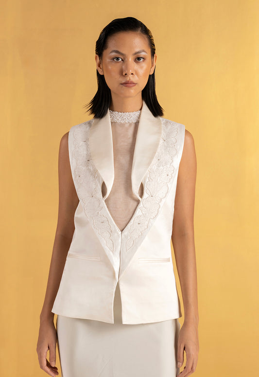 The Petal Lapel
